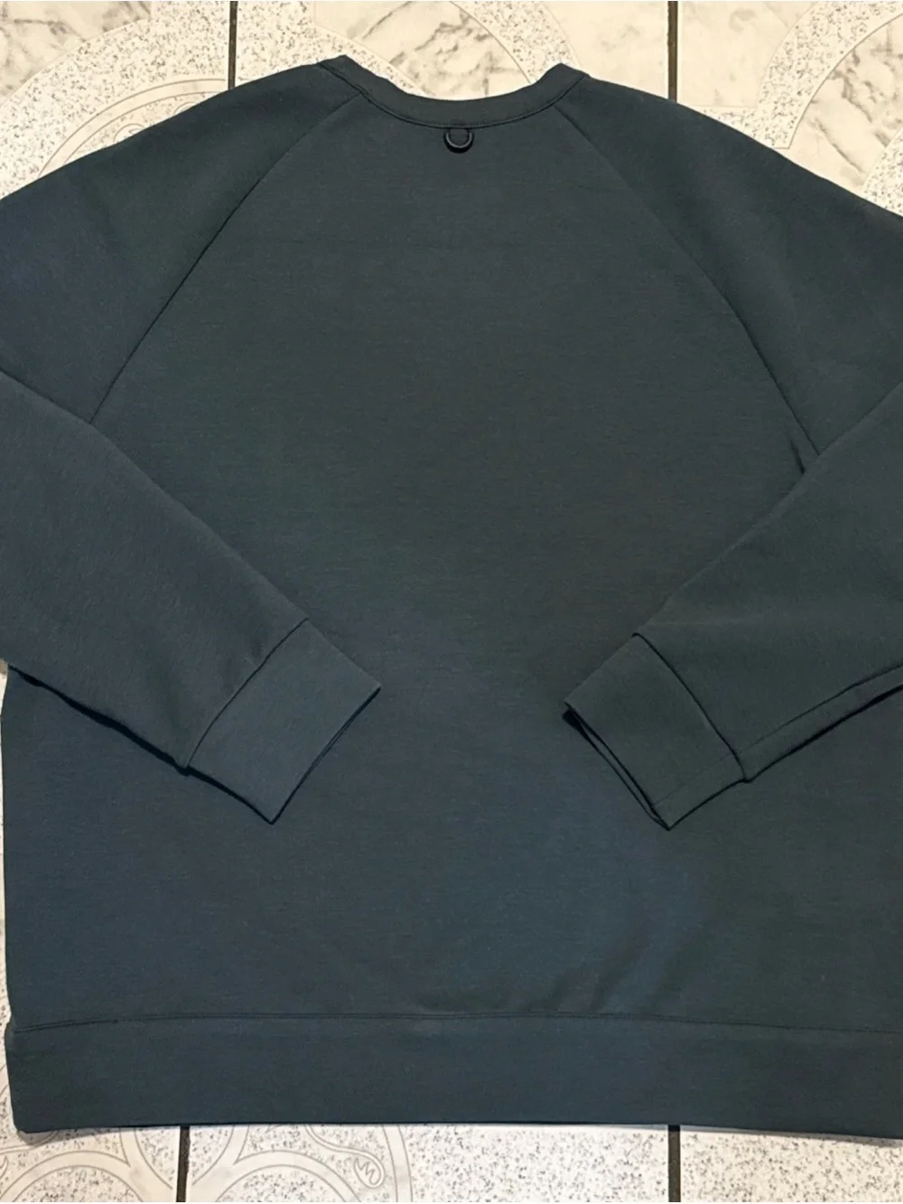 New Nike 24.7 ImpossiblySoft Dri-FIT Crew Sweatshirt Mens Size Medium HQ6964-390